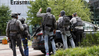 Hollanda'nın Rotterdam kentinde iki silahlı saldırı düzenlendi