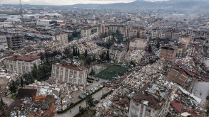 Depremde can kaybı 8 bin 574'e yükseldi