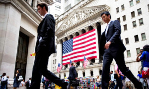 Wall Street, Fed'in faiz indirimlerine Mart 2025'e kadar başlaması riski görüyor