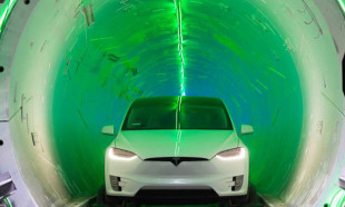 Elon Musk yüksek hızlı araç tünelini tanıttı