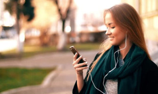 Müzik dinlerken Wi-Fi şifresine bile ulaşılacak