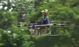 Bu drone insan taşıyor: Pilot koltuğu okul sandalyesinden