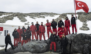Türk bilim insanları, beyaz kıtadaki evi Horseshoe Adası'nda