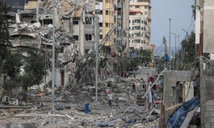 İsrail Gazze'yi enkaza çevirdi