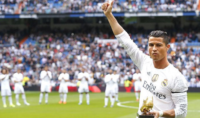 Cristiano Ronaldo Real Madrid'den ayrılıyor