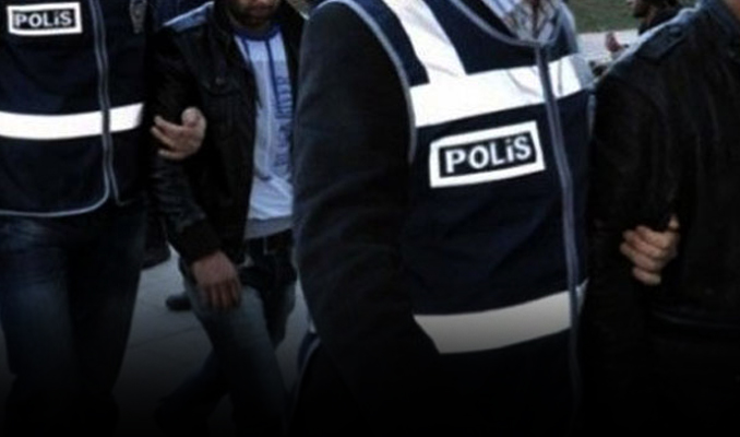 İzmir'de paralel yapı operasyonunda 5 gözaltı