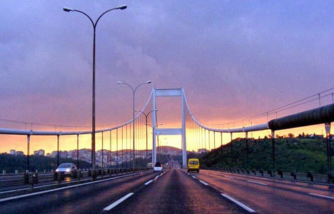 Fatih Sultan Mehmet Köprüsü'nde intihar girişimi