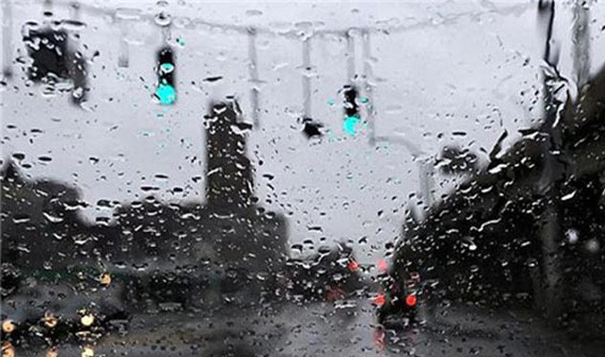 İstanbul'a sağanak yağış uyarısı!