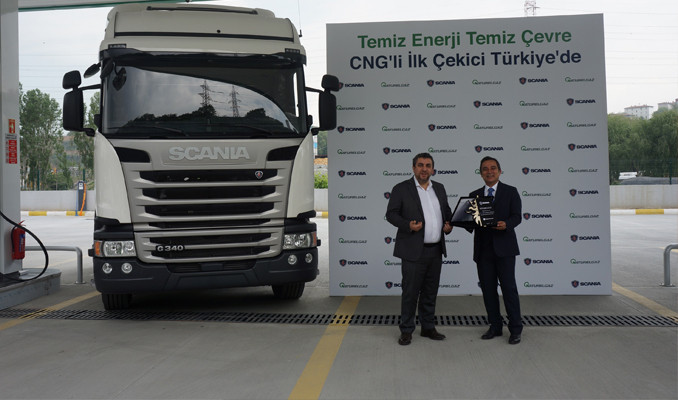 Naturelgaz, Scania’dan Türkiye’nin ilk CNG’li çekicisini aldı
