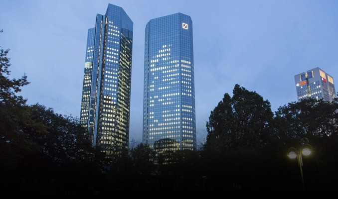 Deutsche Bank'ın karında şok düşüş!