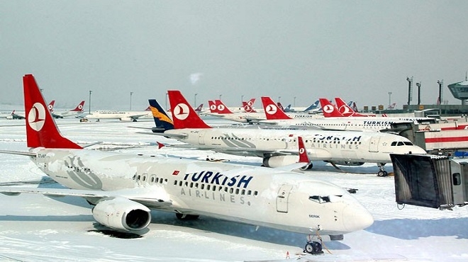 Uçak seferleri iptal oldu, yolcular mahsur kaldı