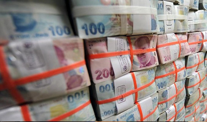 Türkiye Varlık Fonu kredi alabilmek için banka arıyor