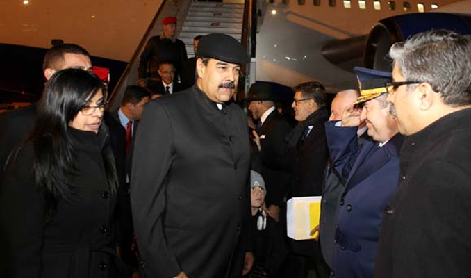 Maduro İİT toplantısına katıldı
