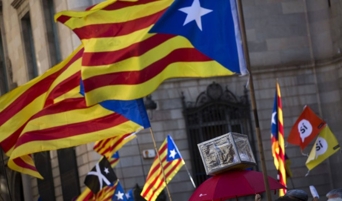 Katalan siyasetçiler serbest bırakıldı