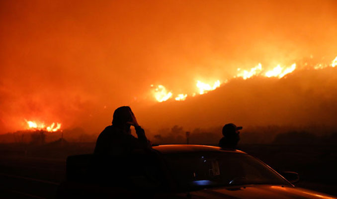 ABD'de yangın paniği! 150 bin kişi tahliye edildi