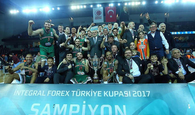 Banvit tarihinde ilk kez Türkiye Kupası'nı kazandı