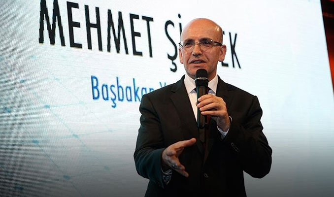 Mehmet Şimşek'ten dövizle borçlanma açıklaması