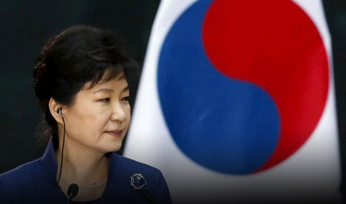 Güney Kore Cumhurbaşkanı görevden azledildi