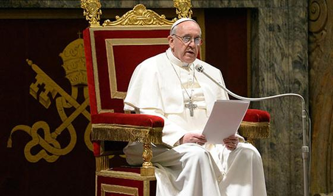 Papa Francis o katliam için özür diledi