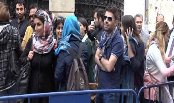 Binlerce İranlı Cağaloğlu’na akın etti