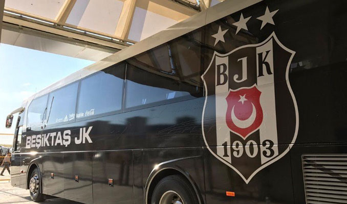 Beşiktaş'a 'şampiyon' otobüsü