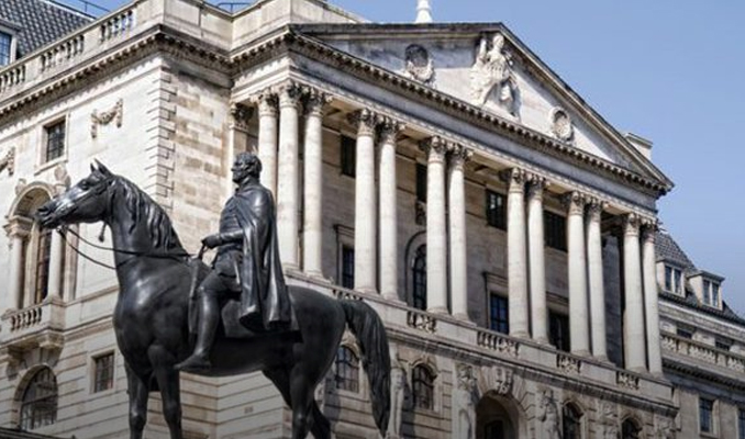 İngiltere Merkez Bankası faizi değiştirmedi