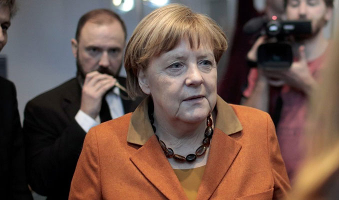 Merkel: ABD ile müzakereleri sürdürmekten yanayız