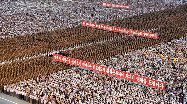 Kuzey Kore'de çılgın kutlama!