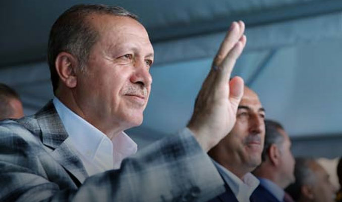 Erdoğan: AK Parti'de köklü değişikliğe gidilecek
