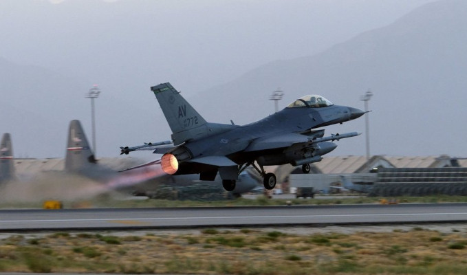 TSK, Kuzey Irak'ı bombaladı