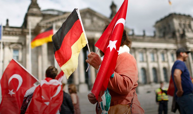 Almanya Türkiye'deki şirketlere desteğini sınırlandırıyor