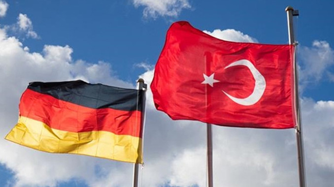 Türk vatandaşlarını yakacak anlaşma Almanya'da yürürlüğe girdi