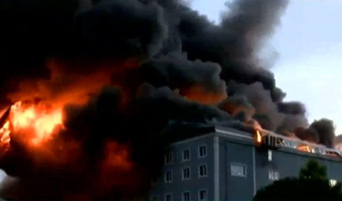 Esenyurt'taki büyük yangınla ilgili iki gözaltı