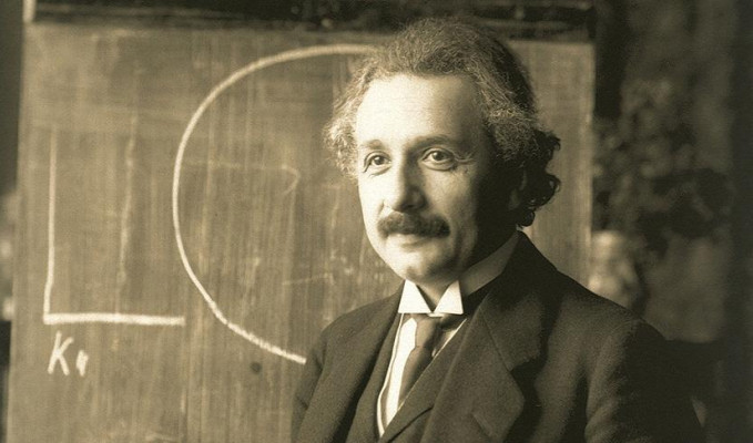 Einstein'in mektubu 40 bin dolara satıldı