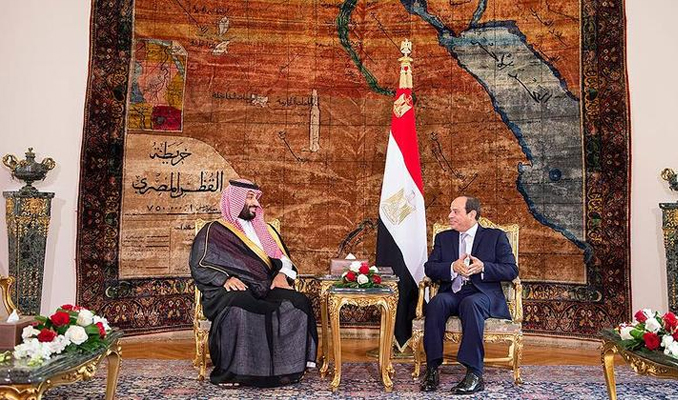 Veliaht Prens Selman'a Mısır'da bayrak şoku