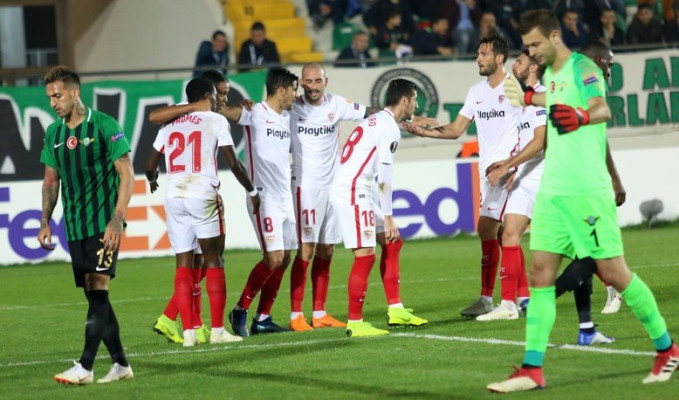 Akhisarspor: 2-3 :Sevilla