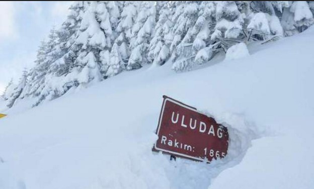 Uludağ'da kar kalınlığı 41 santimetre