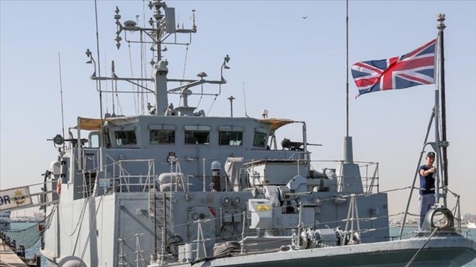 İngiltere Karadeniz'e savaş gemisi gönderdi