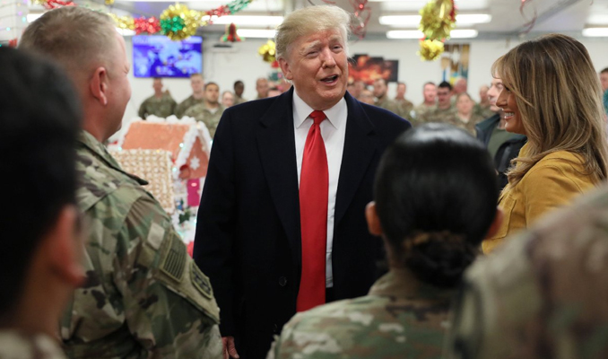 Trump Irak'taki ABD askerlerini ziyaret etti