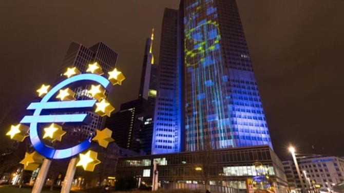 ECB'den küresel ekonomi için yavaşlama öngörüsü