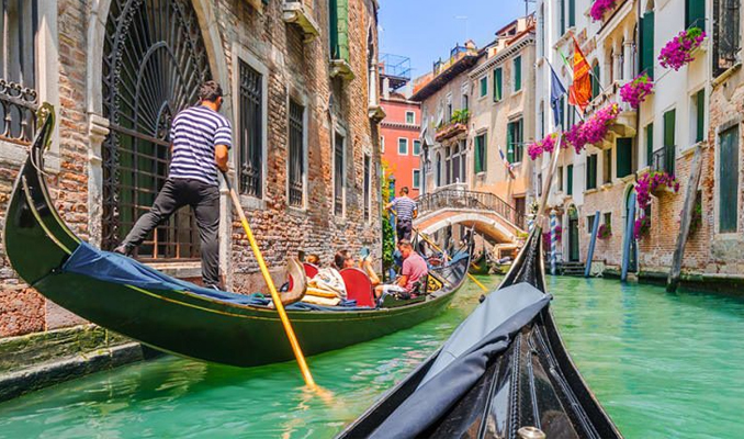 Venedik'e giriş turistlere ücretli oluyor
