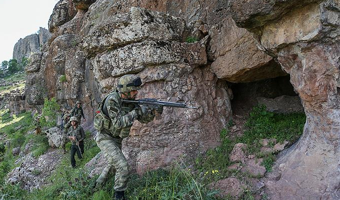 PKK'ya ait 194 sığınak imha edildi