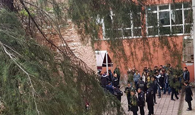 İstanbul Üniversitesi karıştı! 3 yaralı, 22 gözaltı