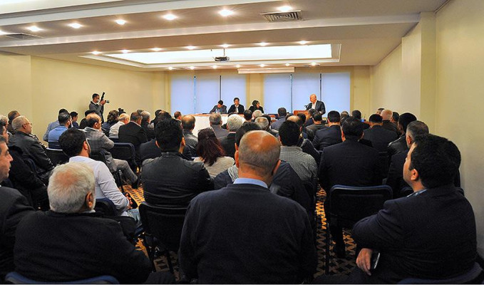 Afrinliler yerel meclis üyelerini Gaziantep'te seçti