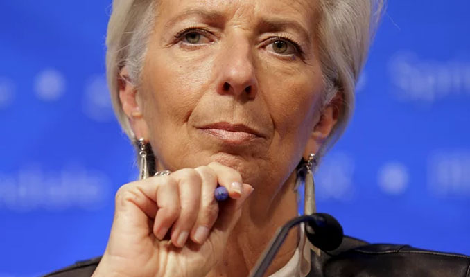 Lagarde: Finansal belirsizlikler artıyor