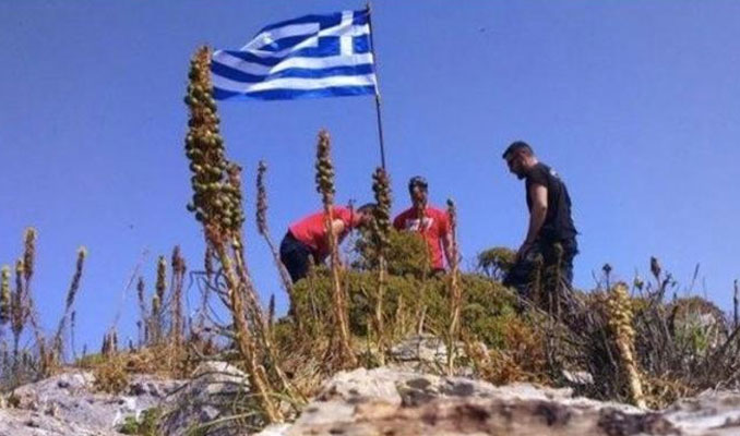 Bayrak krizine Yunanistan'dan açıklama
