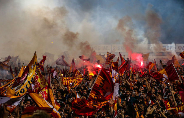 Galatasaray, 21. şampiyonluğu kutluyor