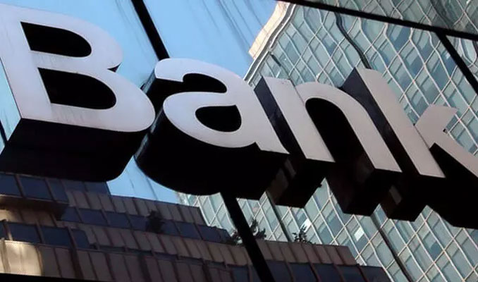 IberiaBank şubelerini kapatıyor