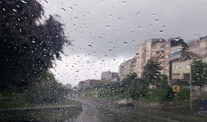 İstanbullular yağmurla uyandı