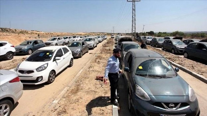 İsrail Gazze'ye araç girişini durdurdu